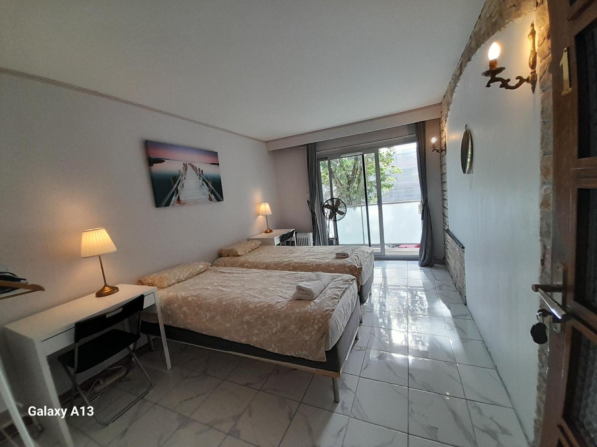Apartment Sci Ls *